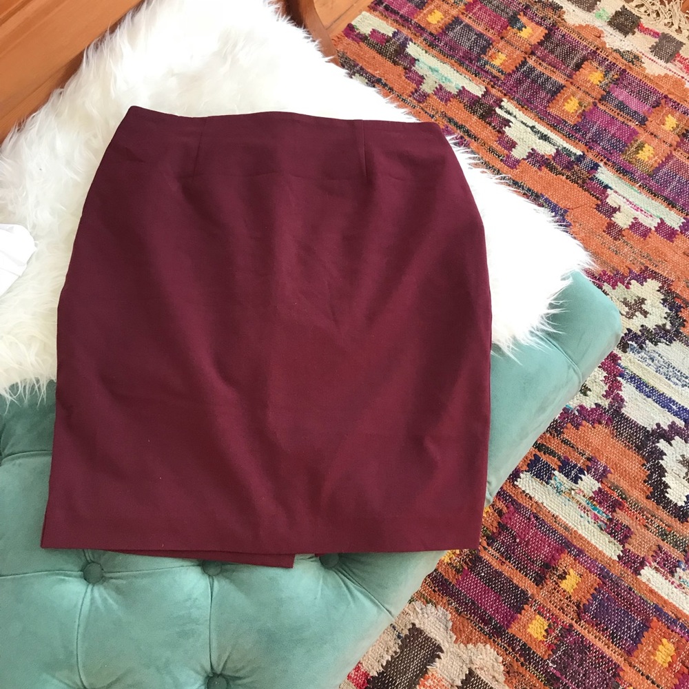 Burgundy pencil skirt